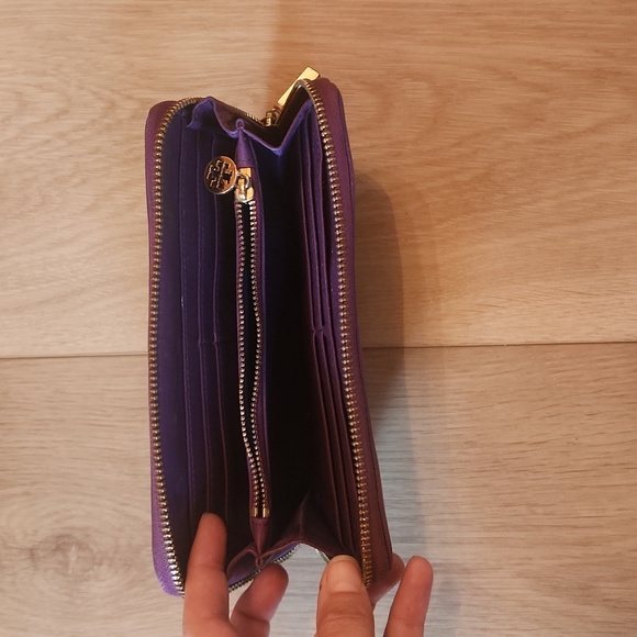 Tory Burch Purple Wallet - Picture 2 of 3
